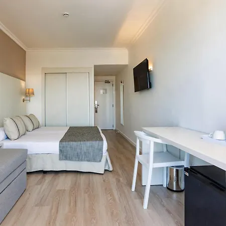 Otel Minura Sur Menorca & Waterpark Punta Prima (Menorca)