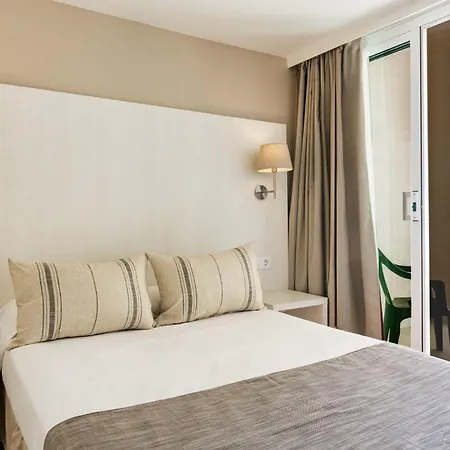 Minura Sur Menorca & Waterpark 호텔 4*
