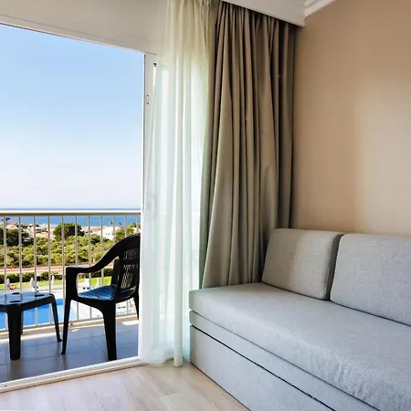 Minura Sur Menorca & Waterpark 4* 푼타프리마