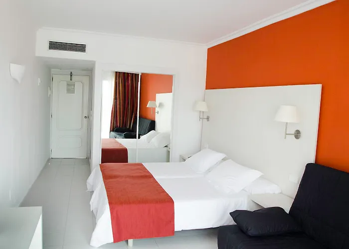 酒店 Minura Sur Menorca 4*